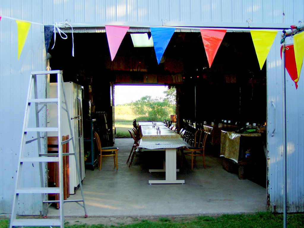 A barn decorated with buntings