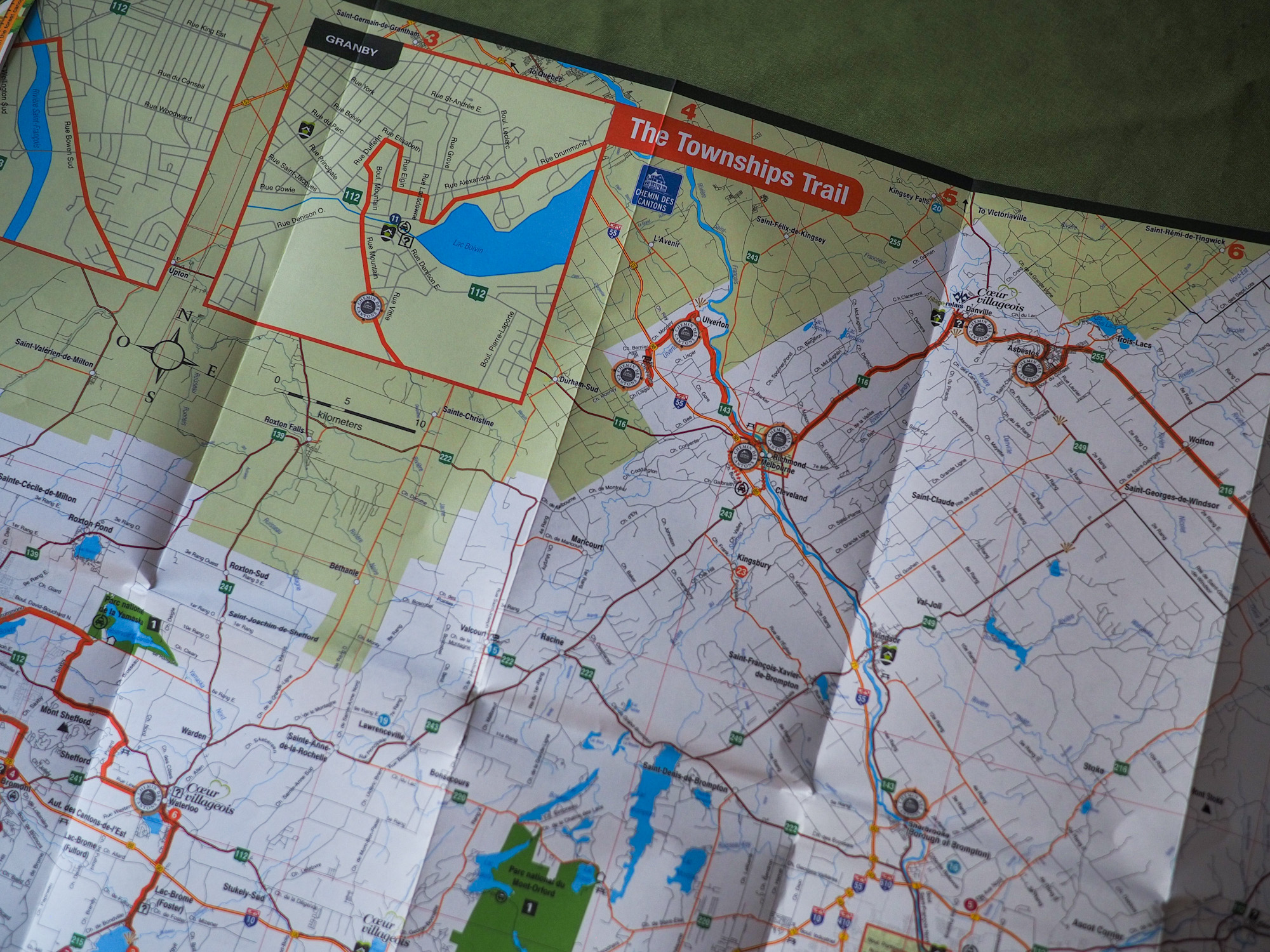The Eastern Townships map, unfolded.